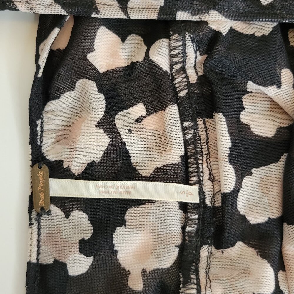 Free People Shirred Bodice Midriff Crop Top Short Sleeve Blk, Beige Size S - Picture 10 of 12